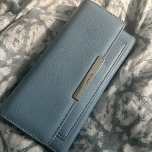 Nine West wallet in pretty blue  💎